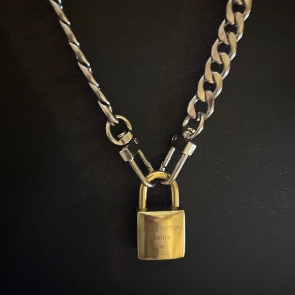 Louis Vuitton Brass Padlock on Cuban Link Chain - Picture 6 of 9